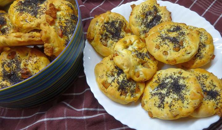 Jak upéct škvarkové placky | recept na kynuté pečivo