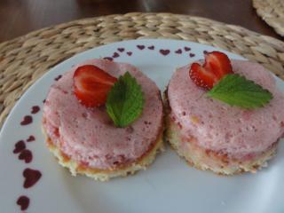 Jak udělat jahodovou pěnu (nejen) na dorty | recept