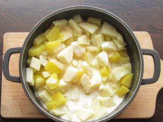 Jak zapéct brambory po staročesku | jednoduchý recept