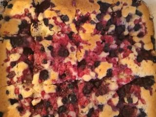 Bublanina s mraženým ovocem